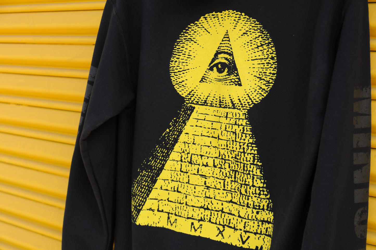 Pyramid Pullover Sweatshirt (Black)