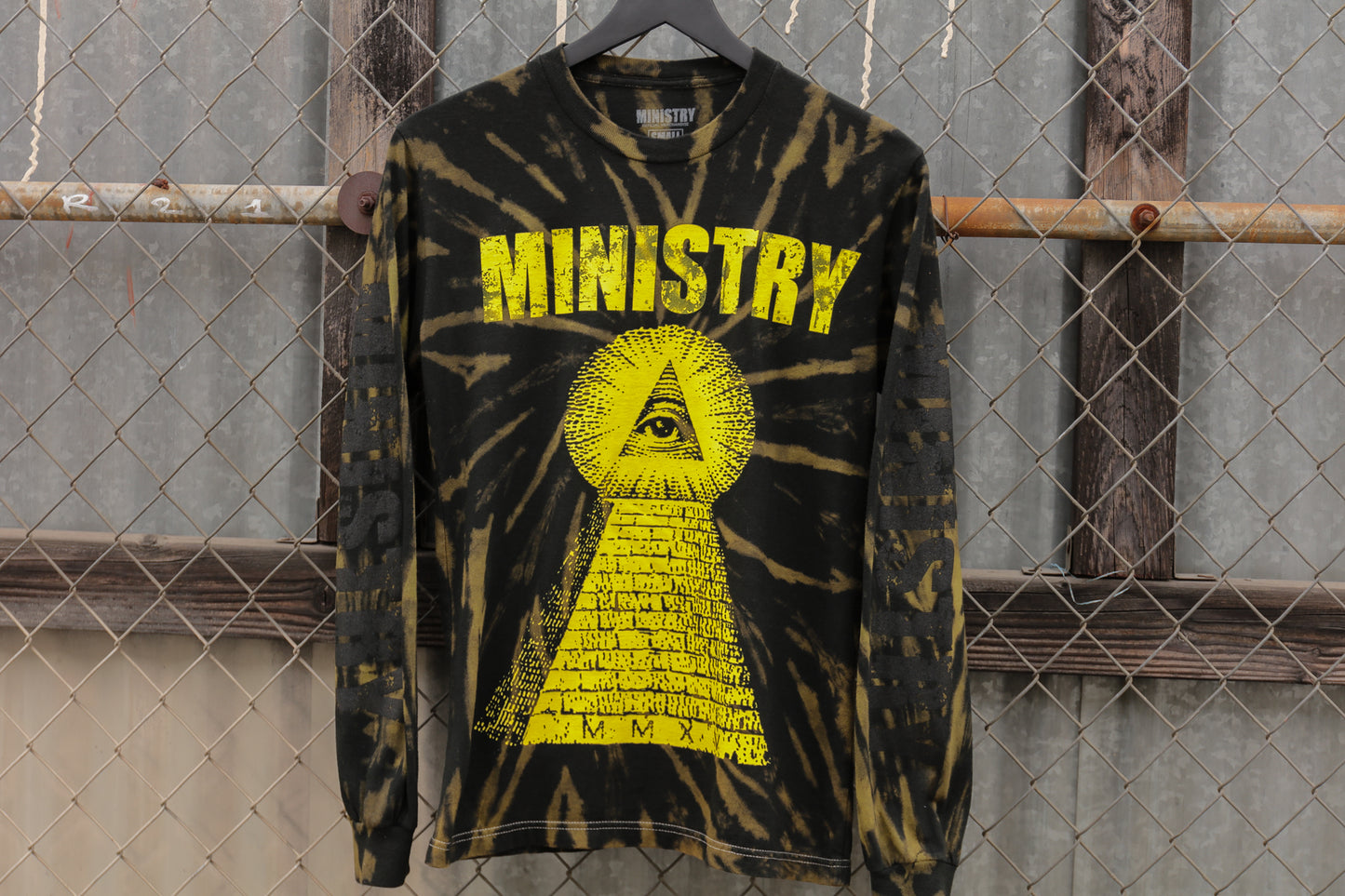 Pyramid Long Sleeve (Swirl Dye)